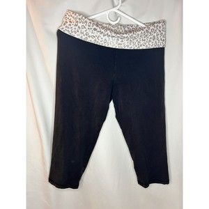 Pink Victoria Secret Yoga Crop/Capri Black Large Leggings/Pants Roll Top Animal